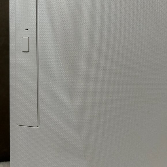 HP 24-dd0010 23'8" (256GB SSD, AMD Athlon 3050U, 2.3GHz, 8GB RAM) All-in-One PC - Picture 7 of 7